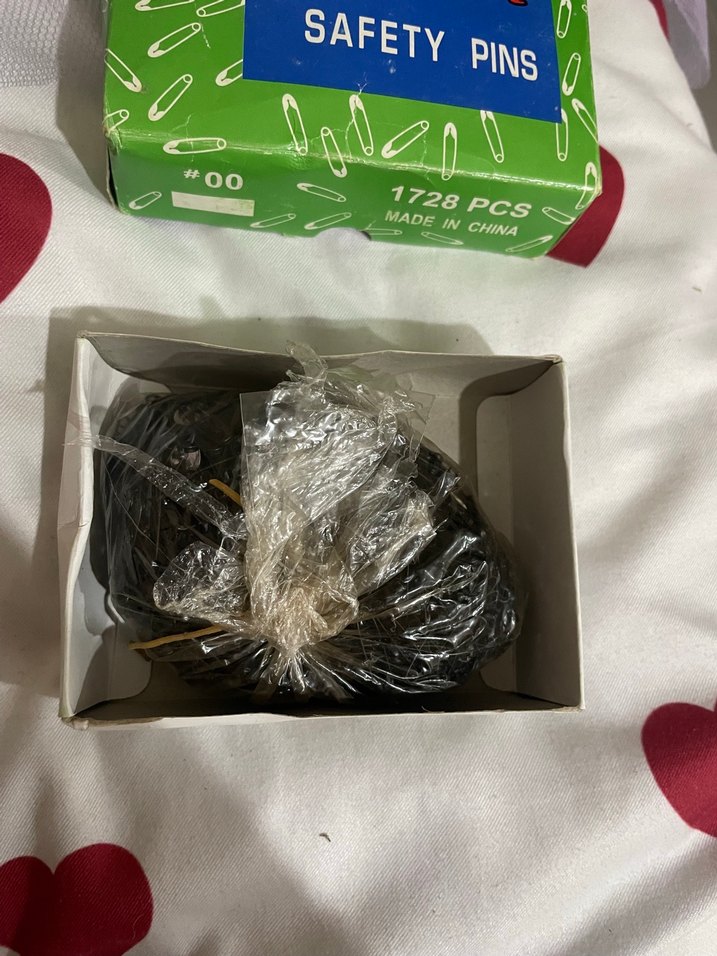 Siyah çengelli iğne küçük boyut - Görsel 2