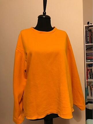 Zara sweatshirt