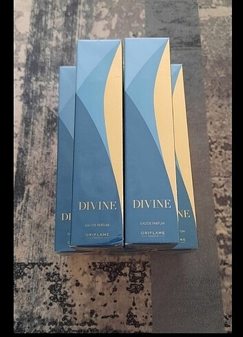 Divine Oriflame 
