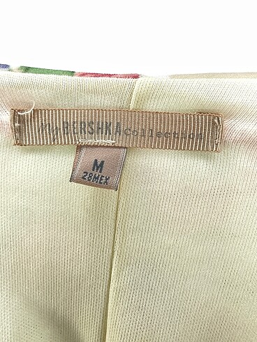 m Beden çeşitli Renk Bershka Kısa Elbise %70 İndirimli.