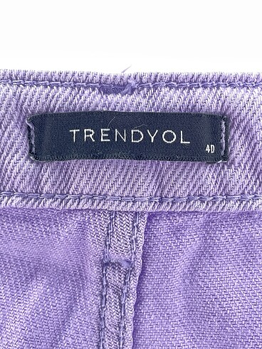 40 Beden çeşitli Renk Trendyol & Milla Mini Şort %70 İndirimli.