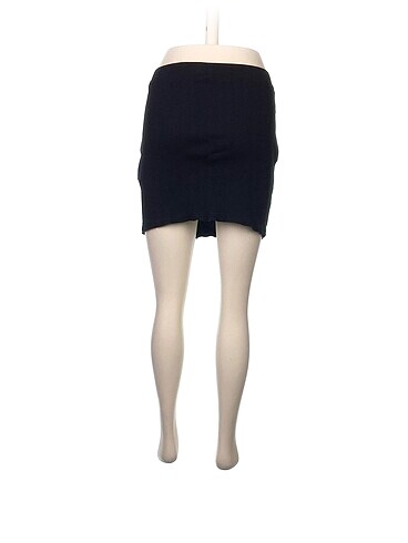 l Beden Bershka Mini Etek %70 İndirimli.