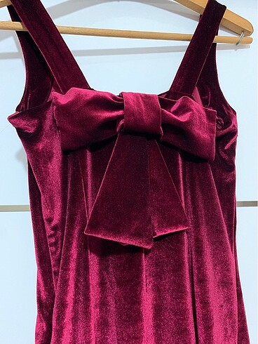 Bordo kadife kumaş midi boy elbise
