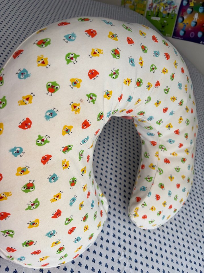 Renkli Desenli Emzirme ve Hamilelik Yastığı - Görsel 3