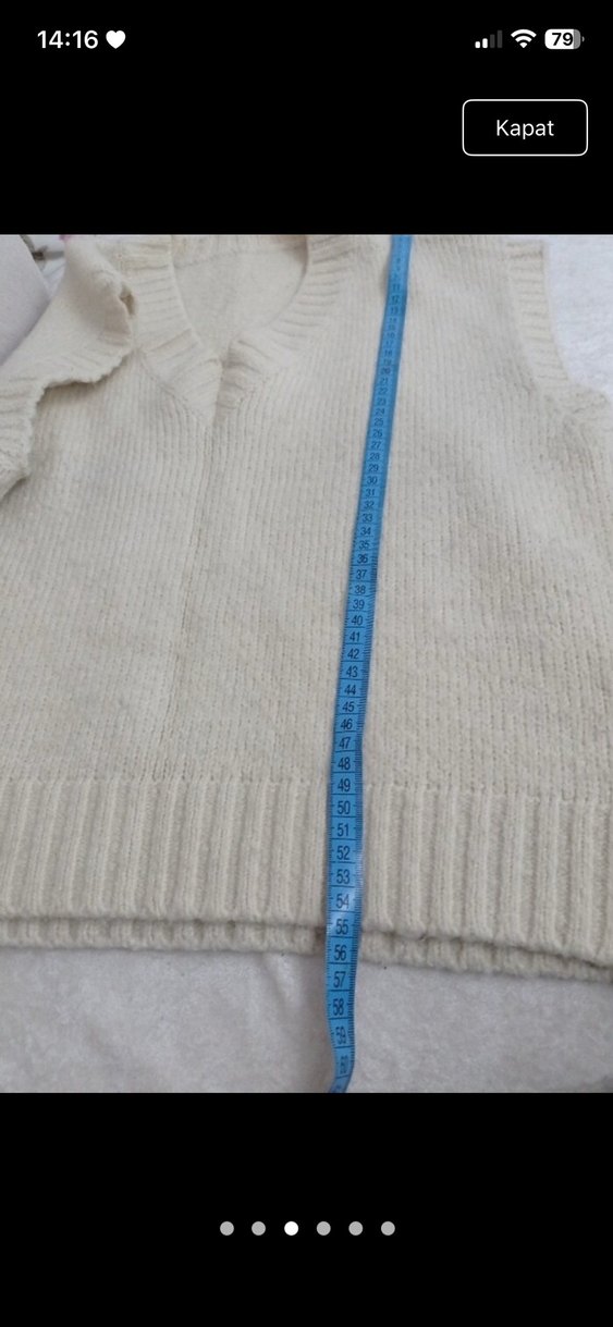 V Yaka kırık beyaz krem tonunda  Triko Süveter - Görsel 4