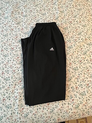 s Beden Adidas eşofman altı