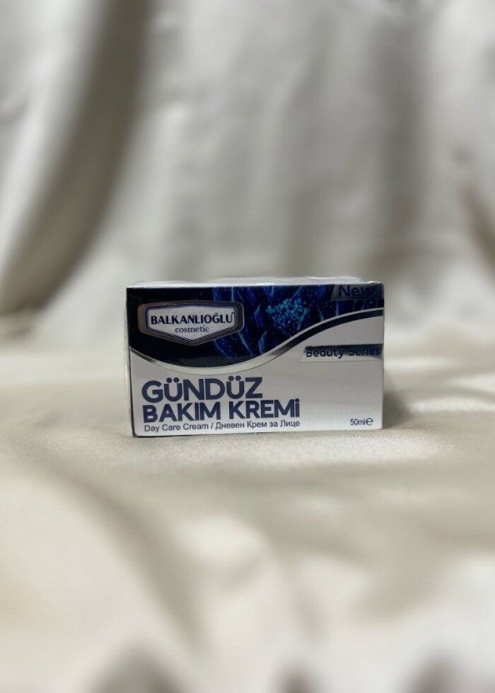 GECE VE GÜNDÜZ BAKIM KREMLERİ - Görsel 2