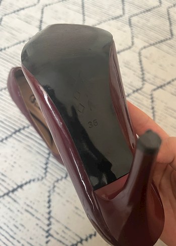 Bordo Parlak Stiletto Yılan Desenli Tokalı - Görsel 4
