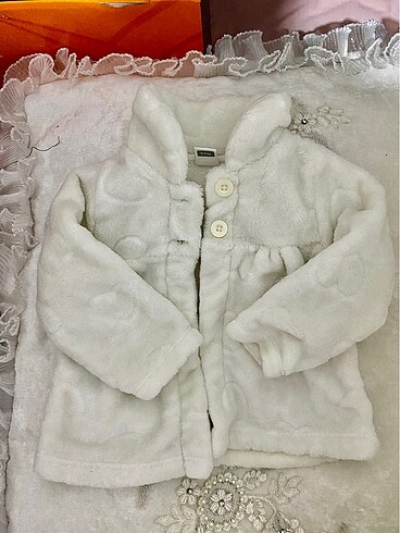 LCW kız bebek peluş mont 6 - 9 ay - Görsel 2