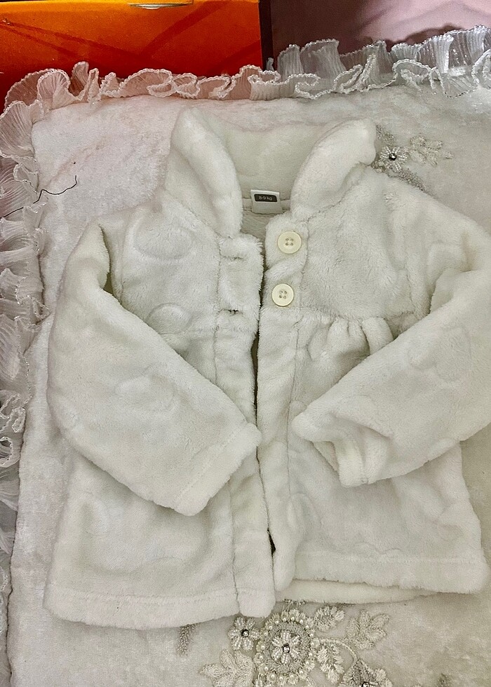 LCW kız bebek  peluş mont 6 - 9 ay - Görsel 2