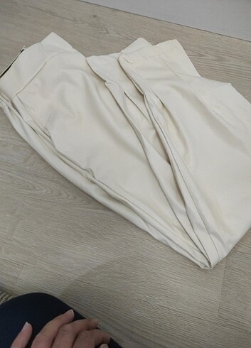 Zara Suni deri pantolon 