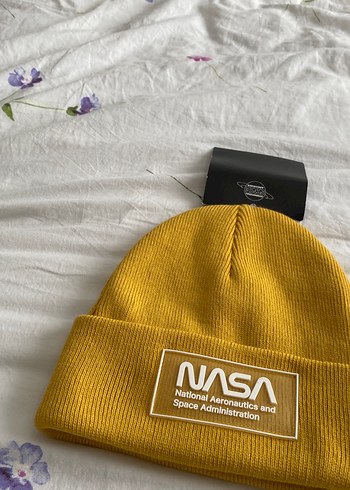 LC Waikiki Sarı NASA Nakışlı Kadın Bere Erkek kullanabilir