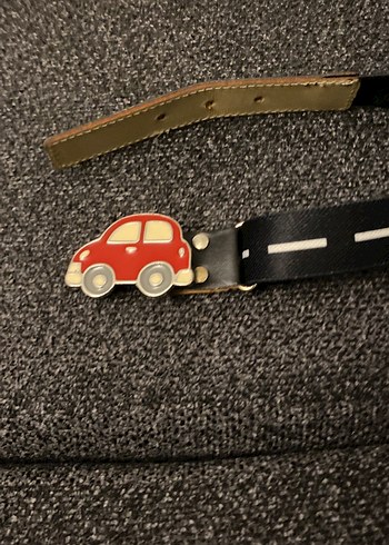 Kırmızı Baskılı Çocuk Kemer Araç Tokalı - Görsel 3