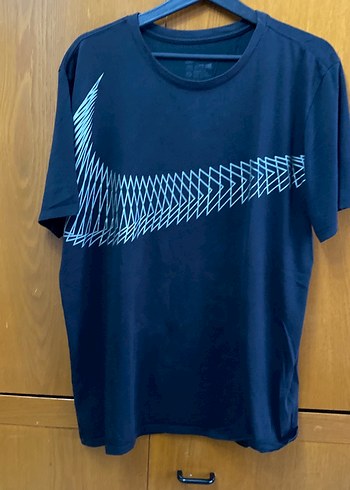 Siyah Baskılı Erkek Tişörtu - Görsel 3