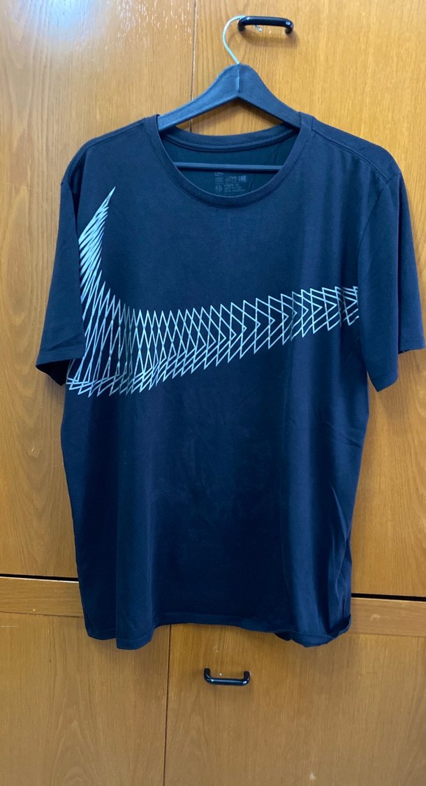 Siyah Baskılı Erkek Tişörtu - Görsel 2