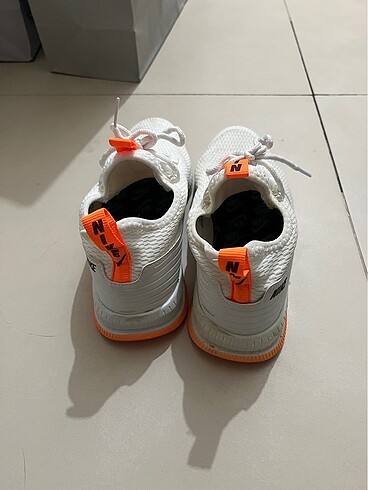 40 Beden Nike Spor Ayakkabı