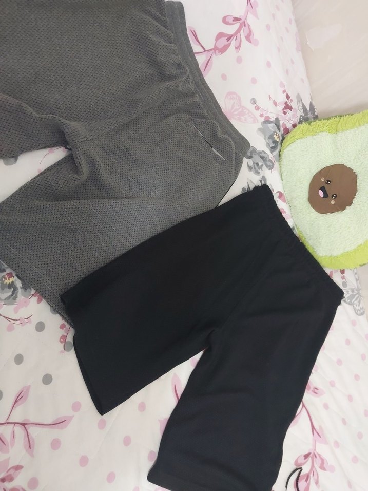 Nike Gri ve Siyah Rahat Mini Şort - Görsel 4