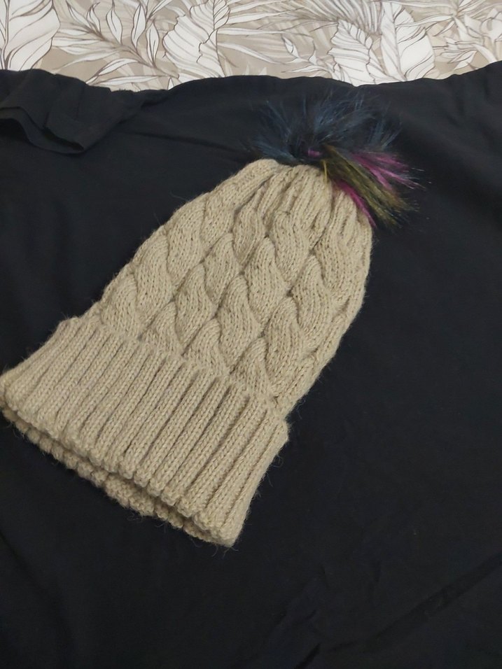 Bej Örgü Kadın Bere Renkli Ponponlu - Görsel 2