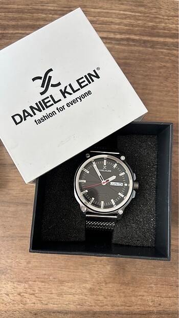 Hiç Kullanılmamış Daniel Klein Erkek Saat