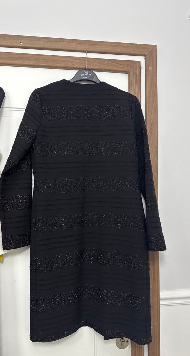 Uzun Siyah Kadın Ofis Kabanı - Görsel 4