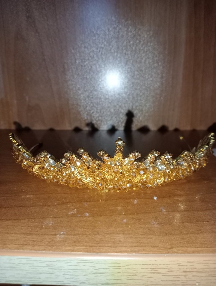Altın Renkli Boncuk İşlemeli Kına Tacı - Görsel 2