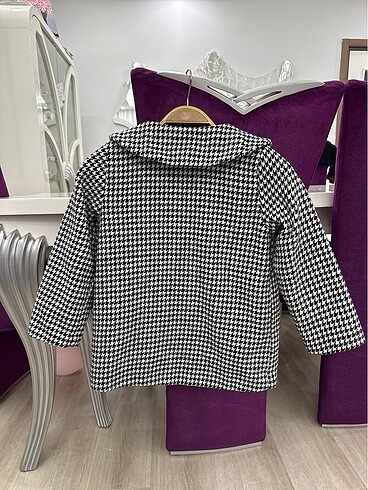 7 Yaş Beden beyaz Renk Kaz ayağı kumaşından manto 140 cm