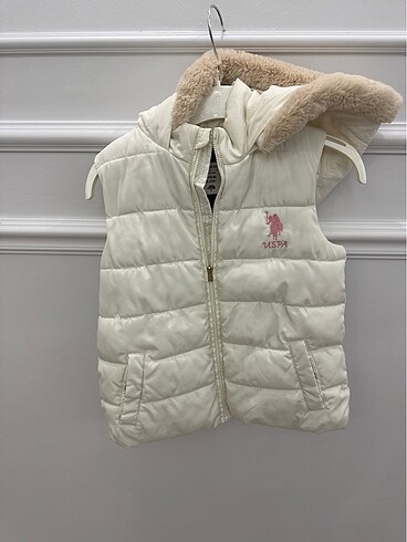 Yelek polar başlıklı polo 116 122 cm arası kızım sadece bir kaç