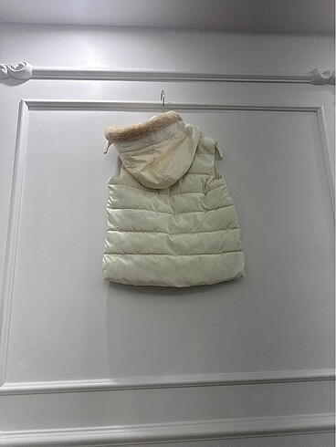 7 Yaş Beden Yelek polar başlıklı polo 116 122 cm arası kızım sadece bir kaç