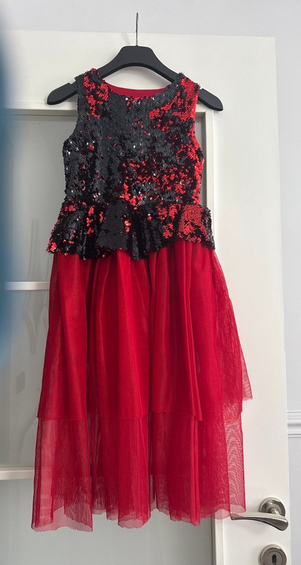 Mezuniyet kıyafeti kırmızı Nakışlı Fırfırlı Kız eğitilir - Görsel 2