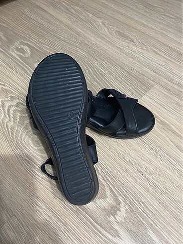 38 Beden siyah Renk Deri sandalet