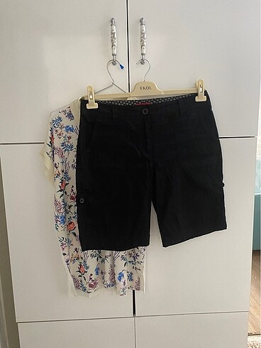 LC Waikiki Bluz ve şort takımı