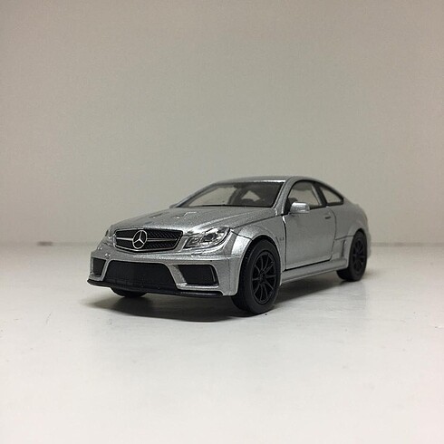 Mercedes C63