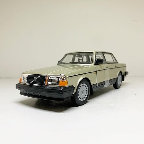 Volvo 240 GL
