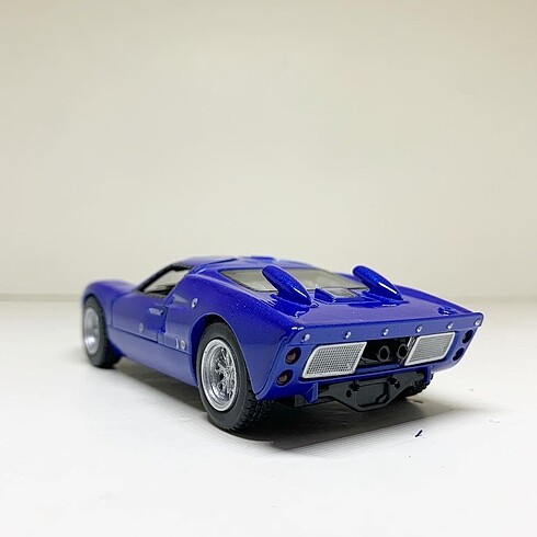  Beden Ford GT40 MKII