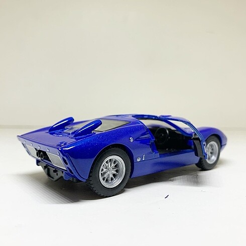  Ford GT40 MKII