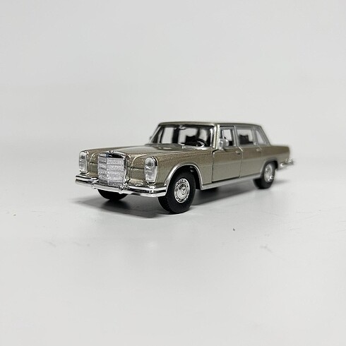 Mercedes Benz 600 Pullman