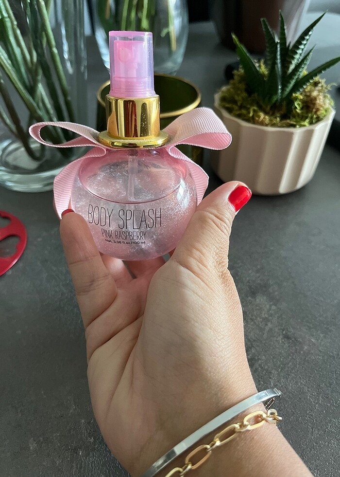 H&M Simli Vücut Spreyi - Görsel 2