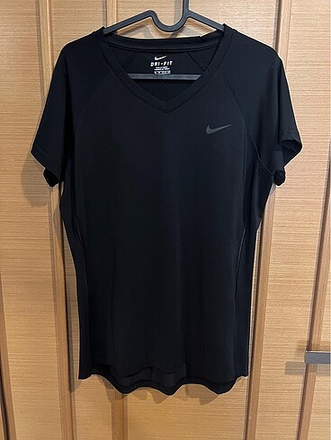 Nike tshirt