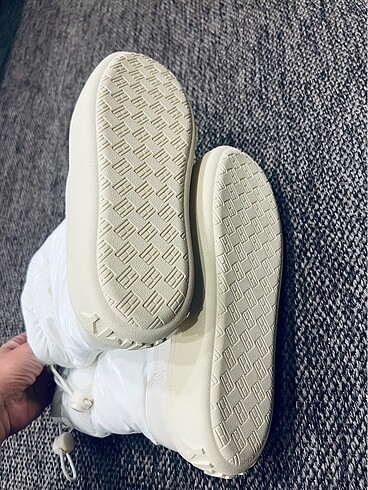 Tommy Hilfiger bot hiç kullanılmadı - Görsel 5