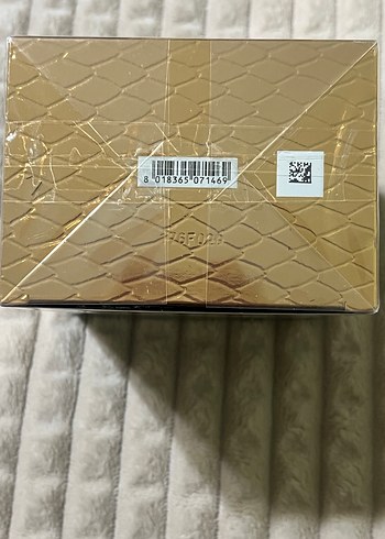 Versace Crystal Noir Kadın Parfümü 90 ml - Görsel 5