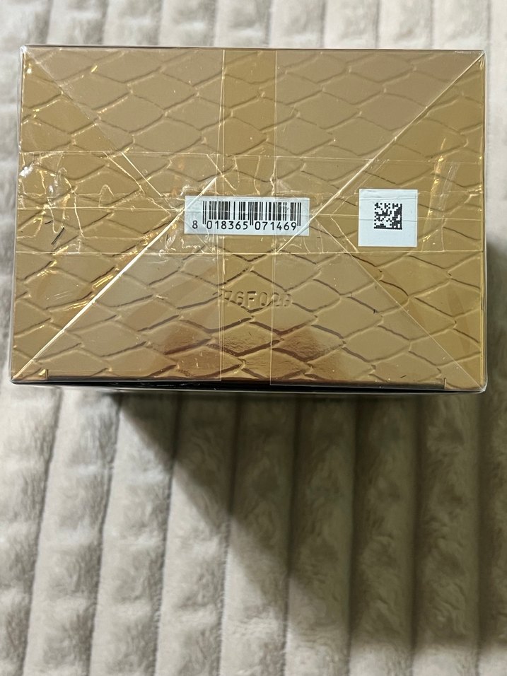 Versace Crystal Noir Kadın Parfümü 90 ml - Görsel 5