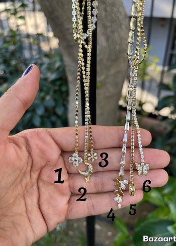Beymen Altın Renkli Minimalist Taş İşlemeli Y Dekolte Kolye