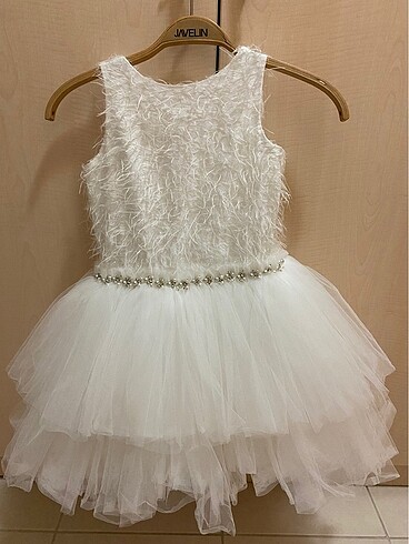 BG Store B&G store 140 cm çocuk abiye bir kaç saatliğine düğünde giyildi