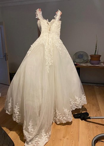 Gelinlik Vintage Dantel İşlemeli Beyaz A Kesim Gelinlik