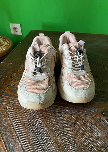 Bej Bağcıklı Kadın Spor Stiletto Sneaker 33 numara