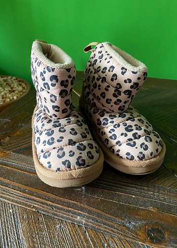 Kürklü Leopar Desenli Kız Botu
