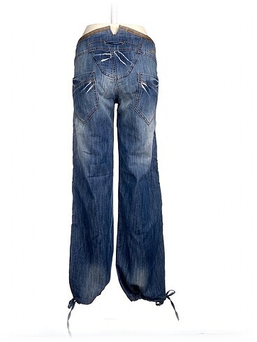 29 Beden PreLoved Jean / Kot %70 İndirimli.