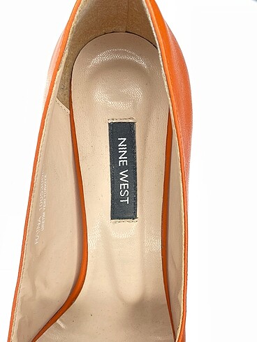 37 Beden turuncu Renk Nine West Stiletto %70 İndirimli.
