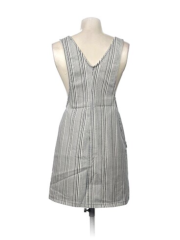 s Beden PreLoved Kısa Elbise %70 İndirimli.