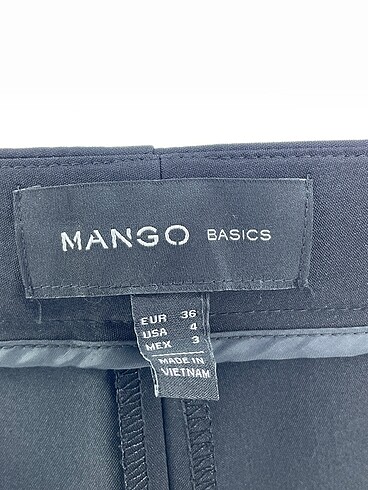36 Beden siyah Renk Mango Kumaş Pantolon %70 İndirimli.